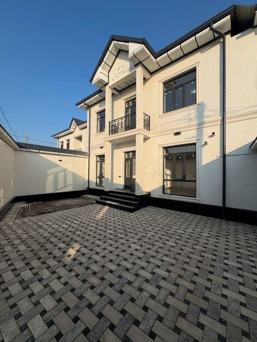 6-комнатный коттедж, 200 м²