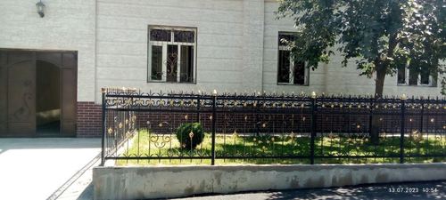 5-room house, 1 m²