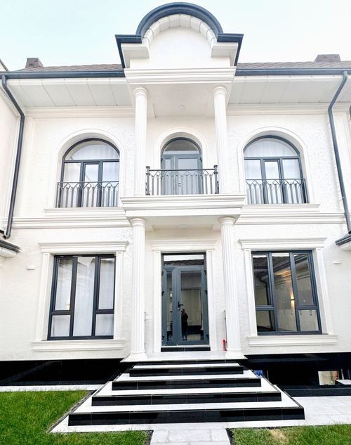 6-комнатный дом, 235 м²