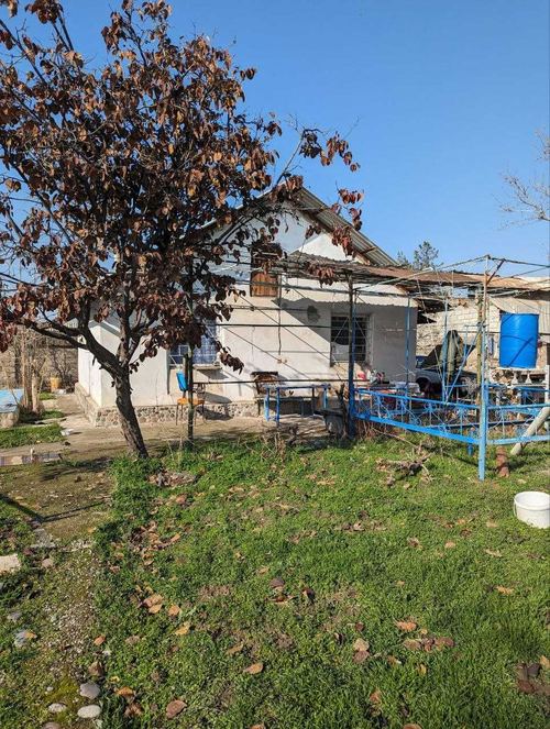 3-room dacha, 6 m²