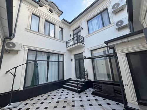 5-комнатный дом, 150 м²