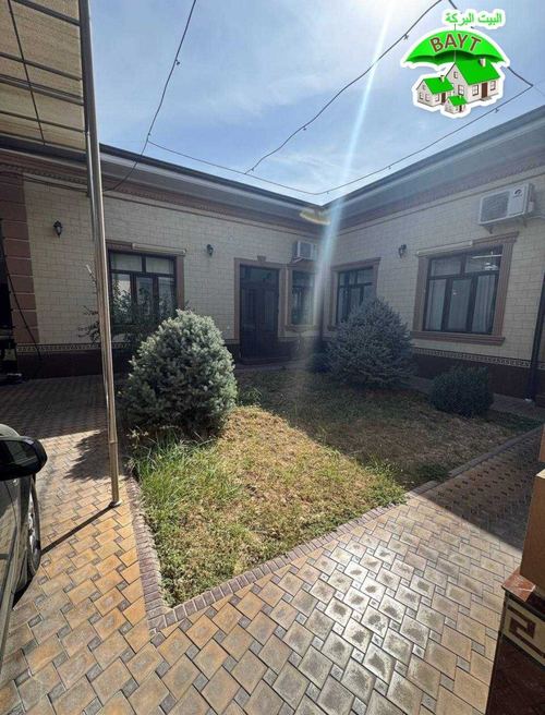 5-комнатный дом, 300 м²