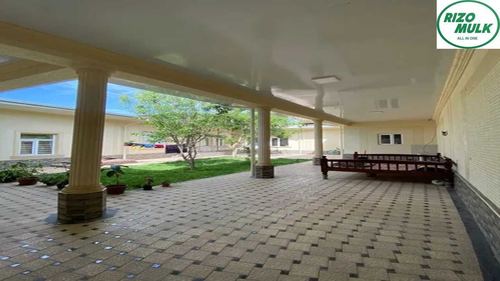 5-комнатный дом, 350 м²