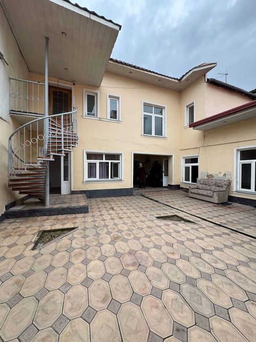 6-комнатный дом, 260 м²
