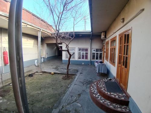 6-комнатный дом, 380 м²