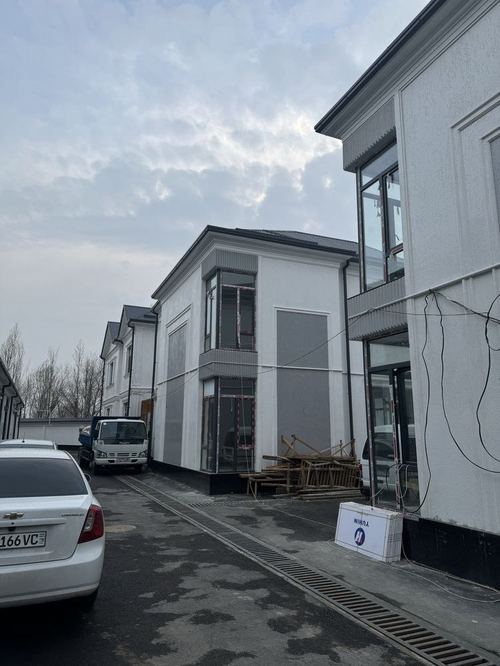 6-room cottage, 250 m²