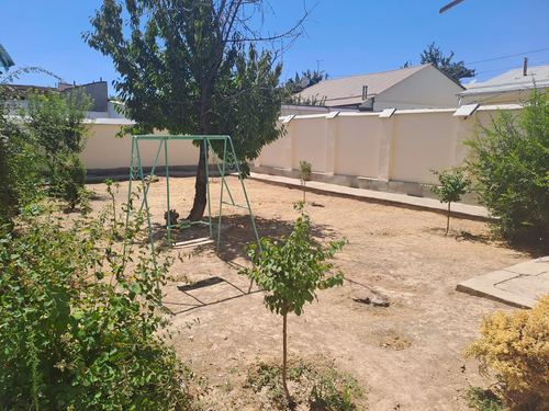 7-комнатный дом, 592 м²