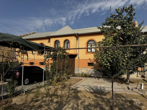10-комнатный дом, 600 м²