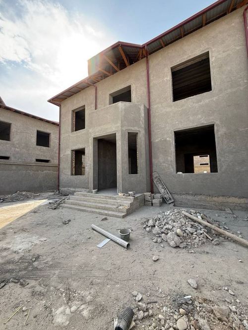 7-комнатный дом, 350 м²