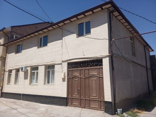 8-комнатный дом, 250 м²