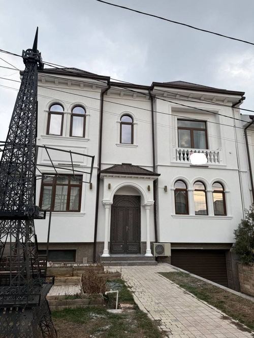 5-room house, 150 m²