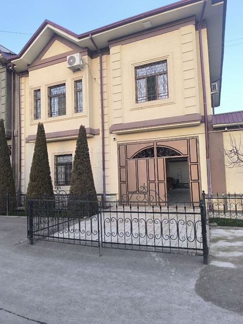 6-комнатный дом, 250 м²