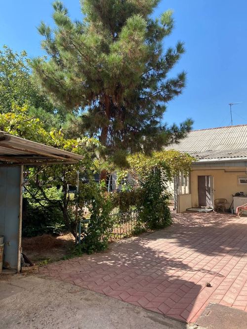 4-xonali uy, 1300 m²