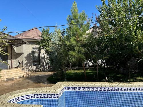 5-room house, 230 m²