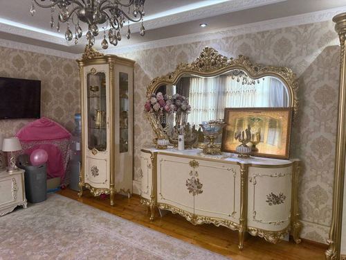 8-room house, 6 m²