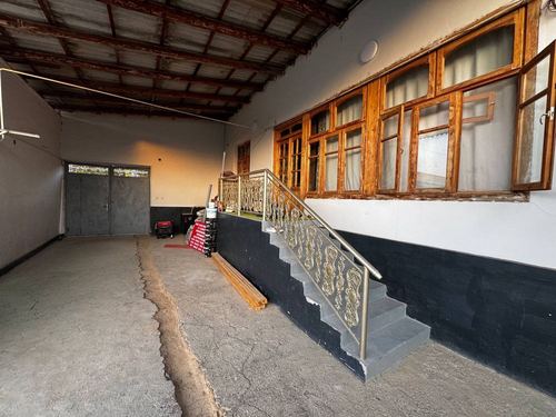 7-комнатный дом, 1100 м²