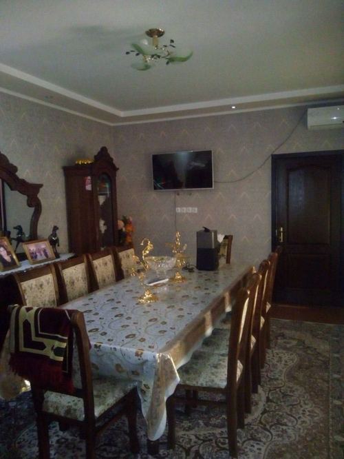 5-room house, 400 m²