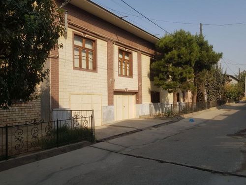 8-комнатный дом, 600 м²