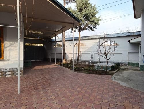 6-комнатный дом, 200 м²