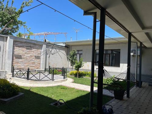5-комнатный дом, 4000 м²