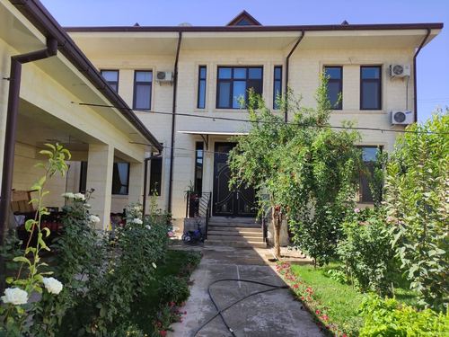 5-комнатный дом, 220 м²