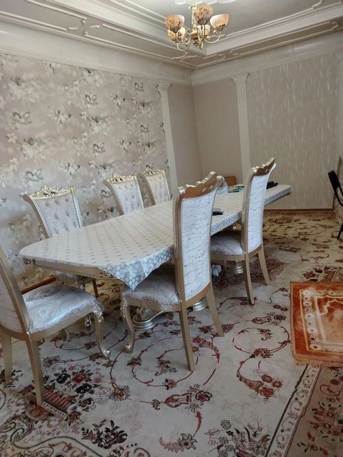 7-комнатный дом, 310 м²