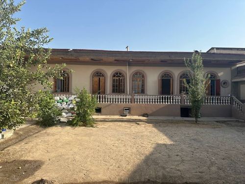 6-room house, 300 m²