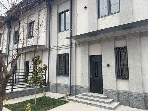 5-xonali uy, 160 m²