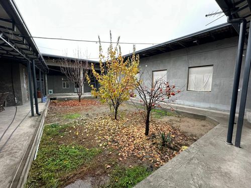 6-room house, 300 m²