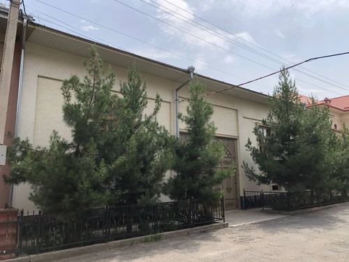 5-room house, 250 m²