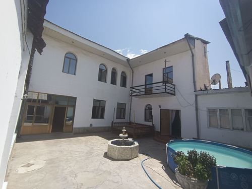 10-комнатный дом, 500 м²