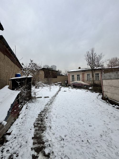 3-room house, 500 m²