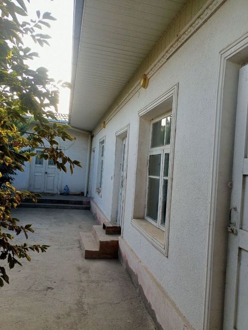 8-room house, 600 m²