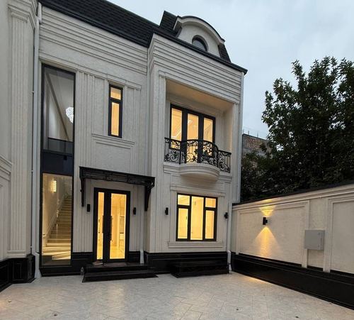 5-комнатный дом, 220 м²
