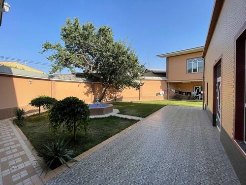 8-room house, 728 m²