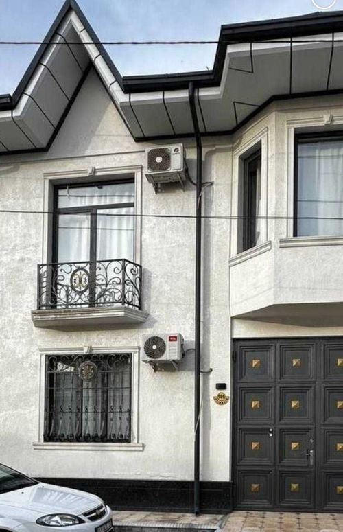 6-room house, 500 m²