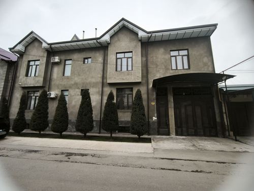 7-xonali uy, 500 m²