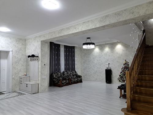 5-room house, 500 m²