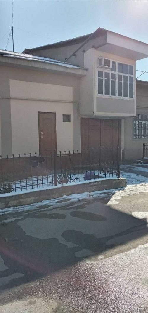 10-комнатный дом, 600 м²