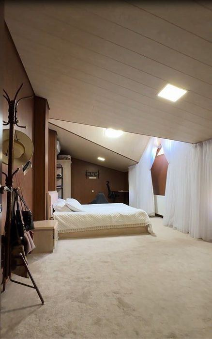 6-комнатный дом, 238 м²