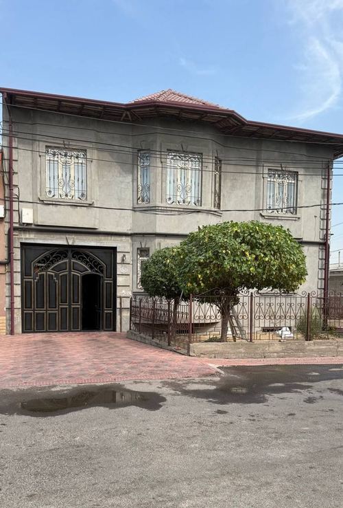 8-room house, 350 m²