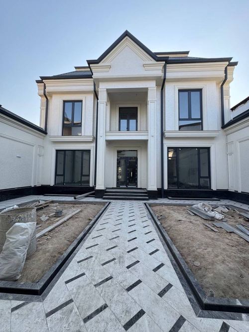 7-комнатный дом, 450 м²