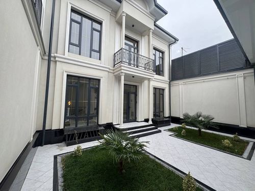 6-room house, 360 m²