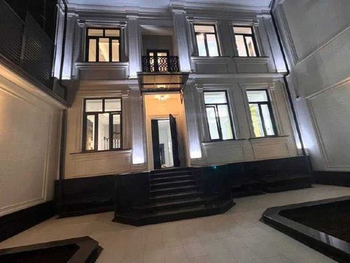 5-room house, 500 m²
