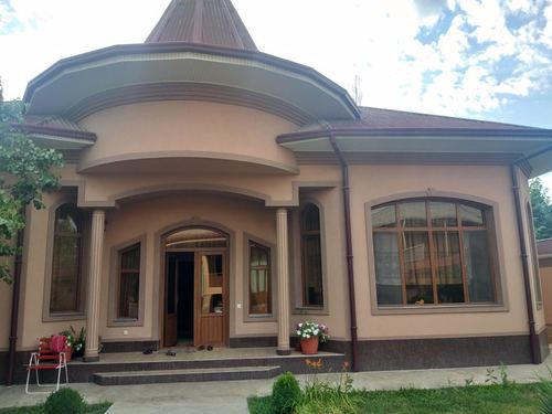 10-room house part, 935 m²