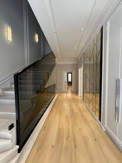 5-комнатный дом, 220 м²