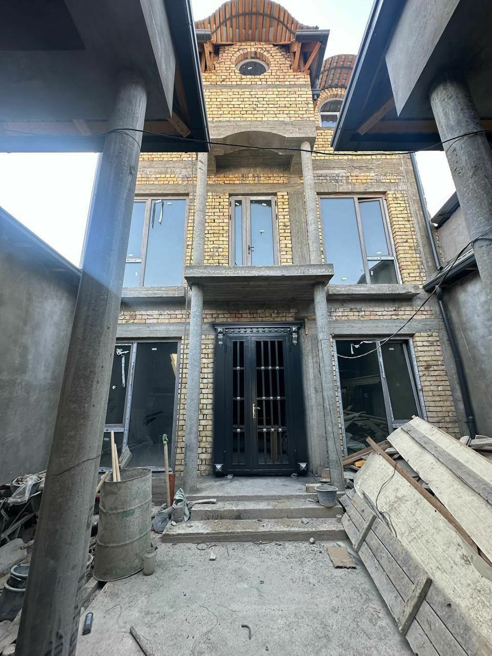 7-комнатный дом, 350 м², Ташкент, Мирзо-Улугбекский район, на продажу