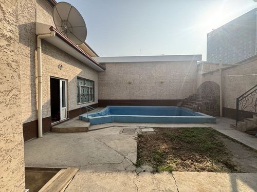 15-room house, 350 m²