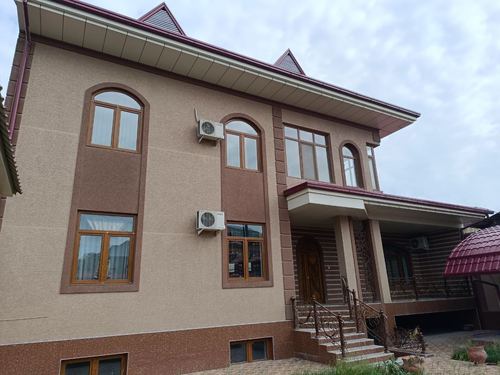 8-room house, 588 m²