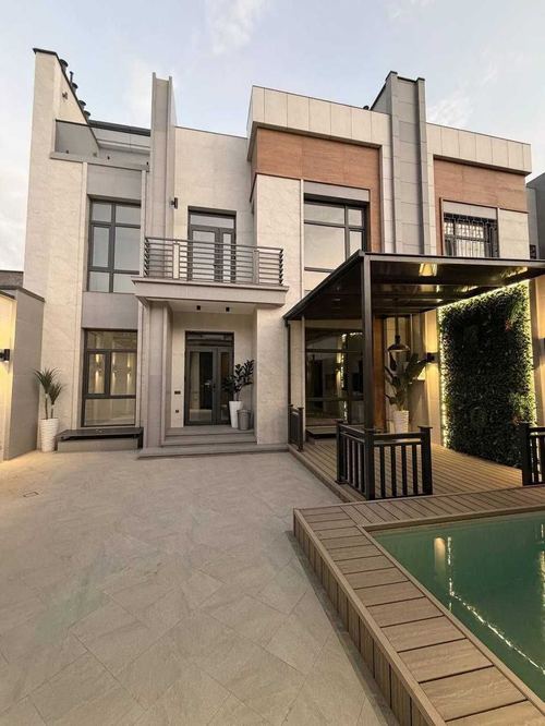 6-room house, 460 m²